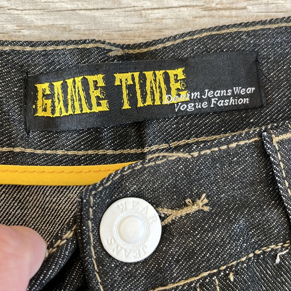 New- men’s game time jeans - Picture 3 of 10